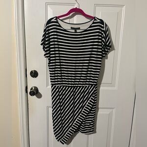 EUC White House Black Market Striped Dress - Black/White - Sz Medium
